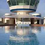 Yacht Club Marina Di Hotel