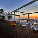 Hotel Yacht Club Marina Di 3*