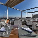 Yacht Club Marina Di Hotel