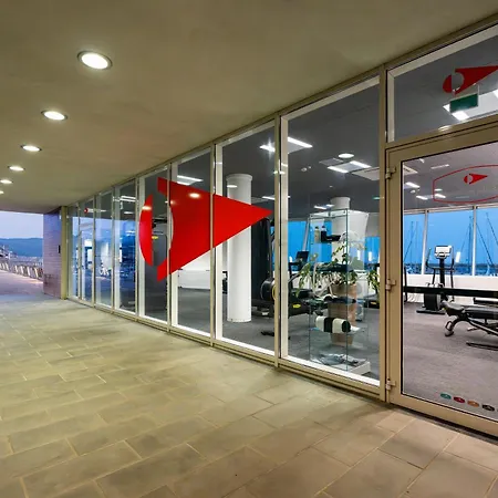 Hotel Yacht Club Marina Di Loano