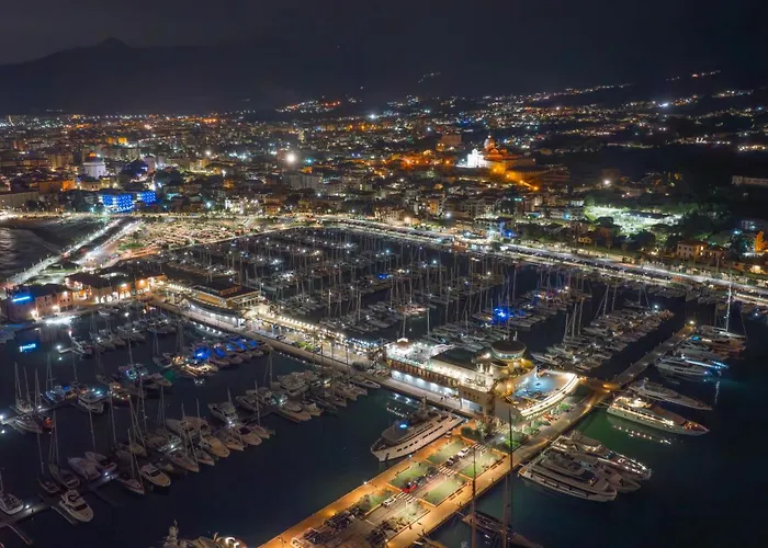 Yacht Club Marina Di Szálloda 3*