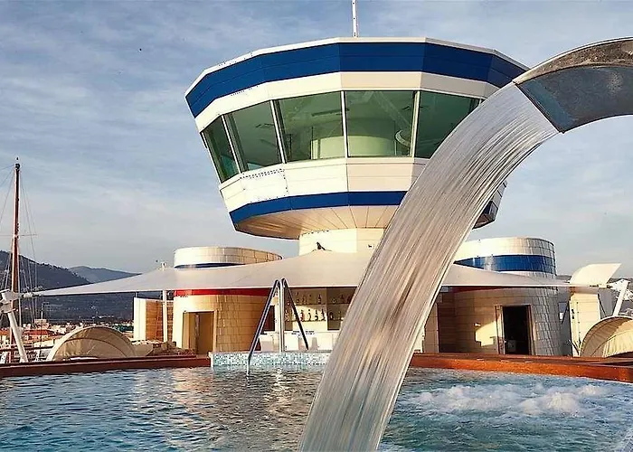 Yacht Club Marina Di 3*