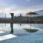 Yacht Club Marina Di