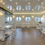Yacht Club Marina Di Hotel 3*