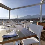 Yacht Club Marina Di Hotel