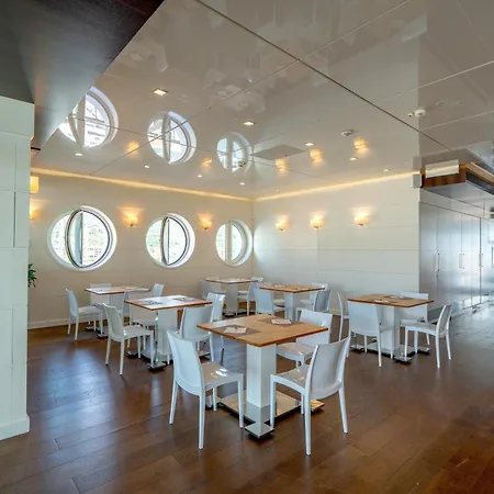 Yacht Club Marina Di Loano | Una Esperienze فندق 3*