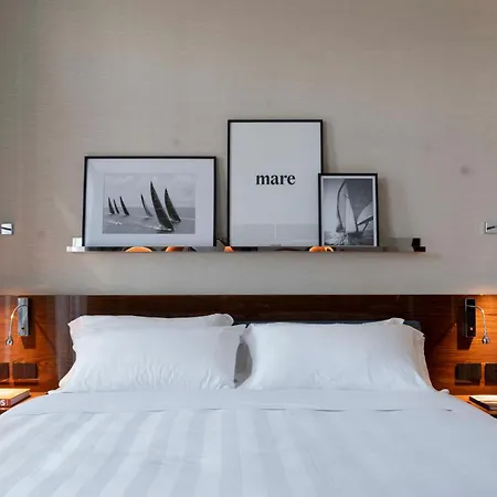 Yacht Club Marina Di