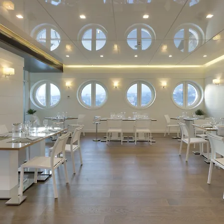 Yacht Club Marina Di Hotell 3*