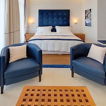 Yacht Club Marina Di Loano | Una Esperienze 3*