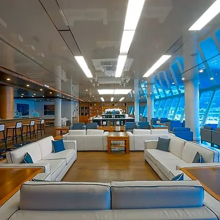 Yacht Club Marina Di Loano | Una Esperienze لوانو