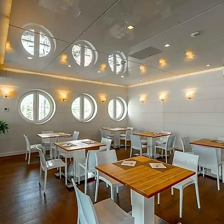فندق Yacht Club Marina Di Loano | Una Esperienze 3*