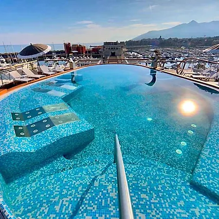 Yacht Club Marina Di Loano | Una Esperienze فندق لوانو