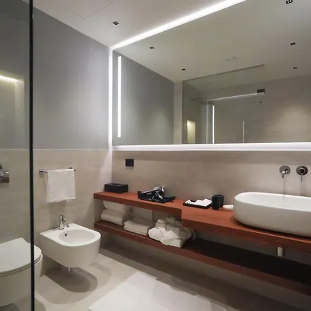 Yacht Club Marina Di | Esperienze 3* Loano