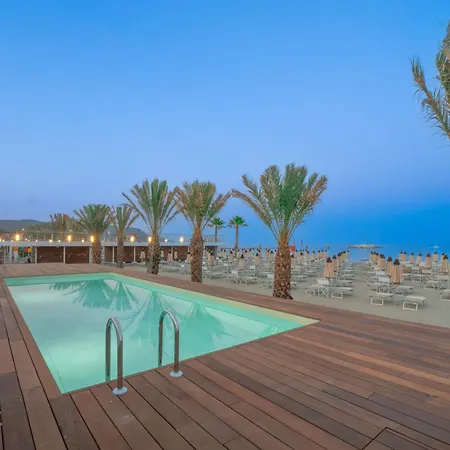 Yacht Club Marina Di | Esperienze 3*