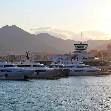 Hotel Yacht Club Marina Di | Esperienze Loano