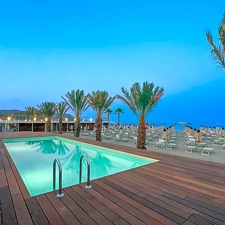 Yacht Club Marina Di | Esperienze Hotel