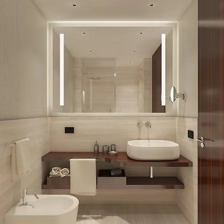 Yacht Club Marina Di | Esperienze لوانو