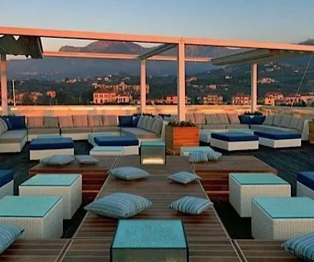 Yacht Club Marina Di 3* Loano