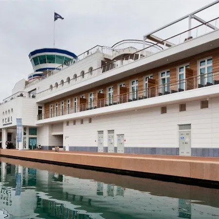 Yacht Club Marina Di 2* Loano