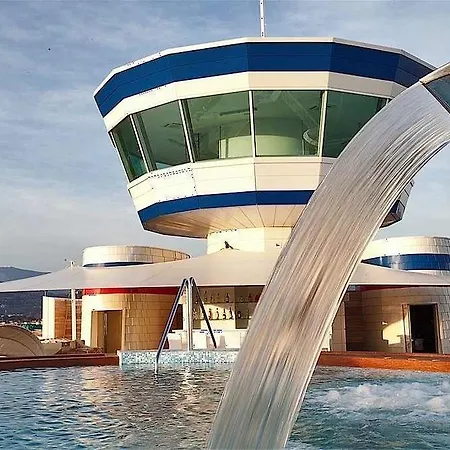 Yacht Club Marina Di 2*