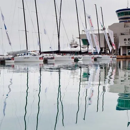 Yacht Club Marina Di | Esperienze Szálloda