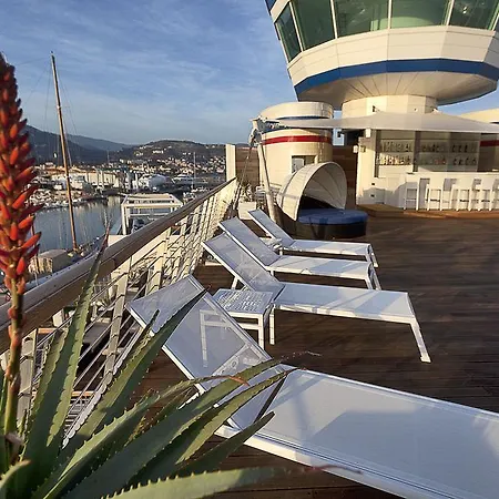 Yacht Club Marina Di Hotel