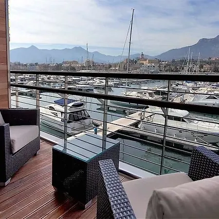 Yacht Club Marina Di 2*