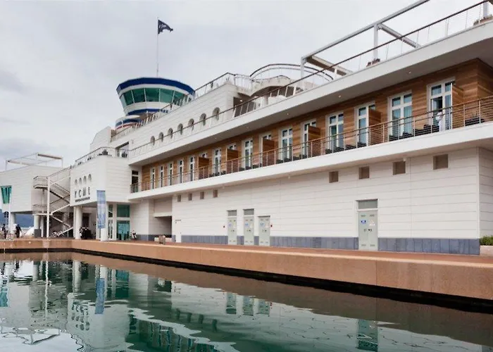 Yacht Club Marina Di 3* Loano