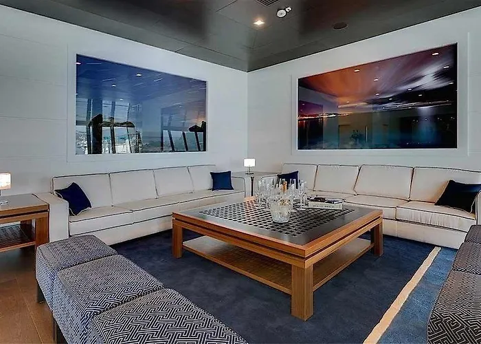 Yacht Club Marina Di Hotel