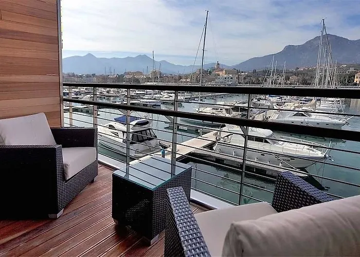 Yacht Club Marina Di 3*